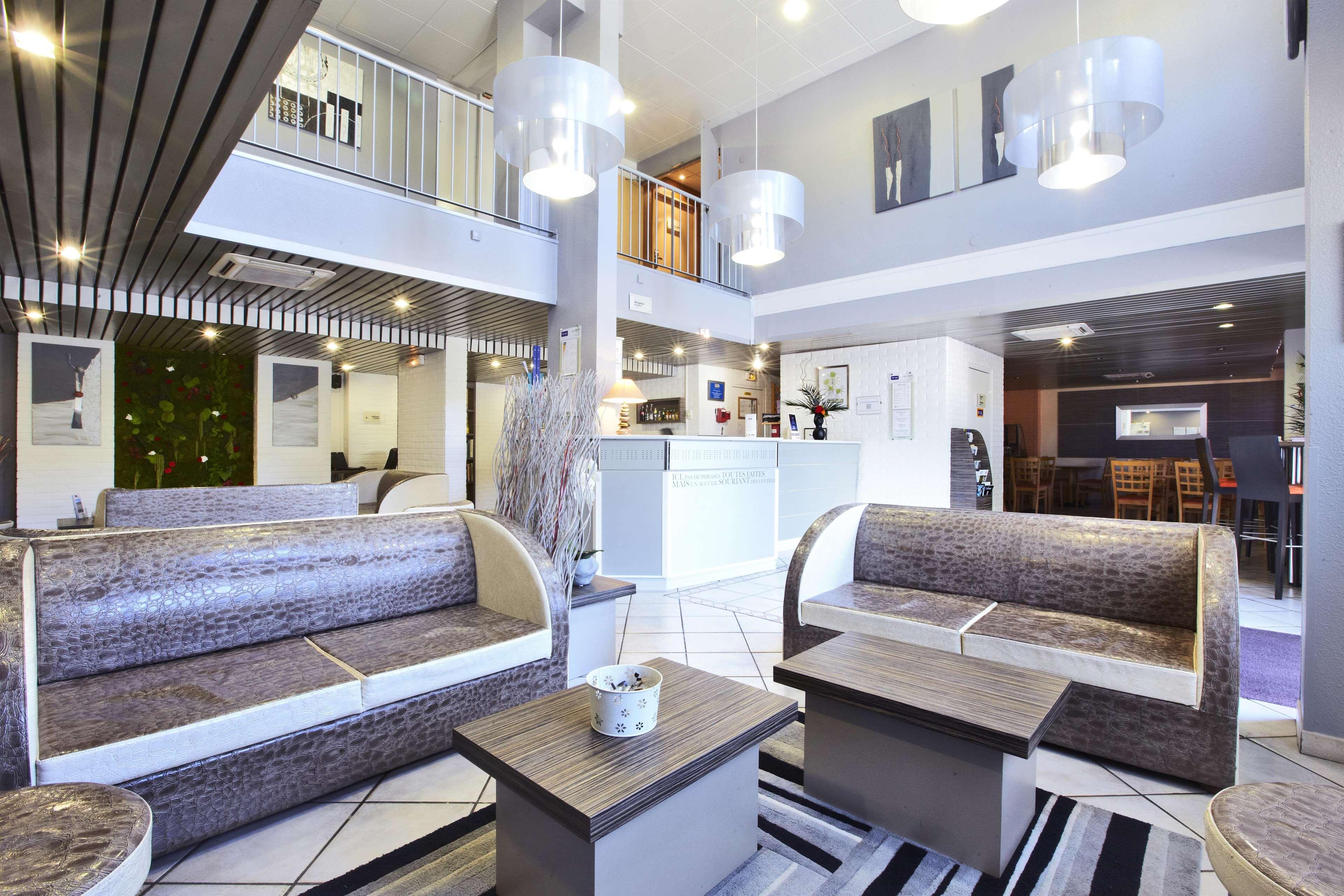 Kyriad Hotel Montpellier Centre Antigone Buitenkant foto