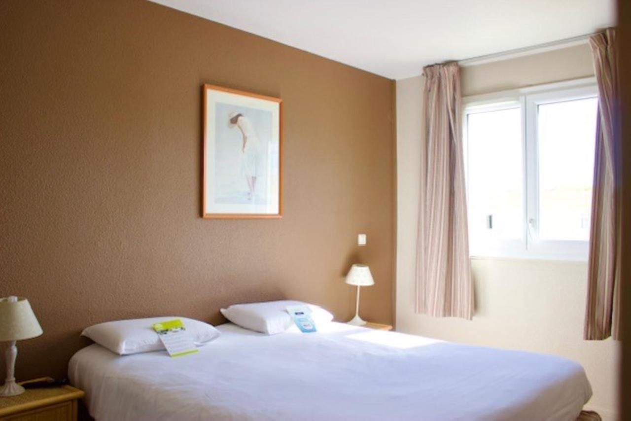 Kyriad Hotel Montpellier Centre Antigone Buitenkant foto