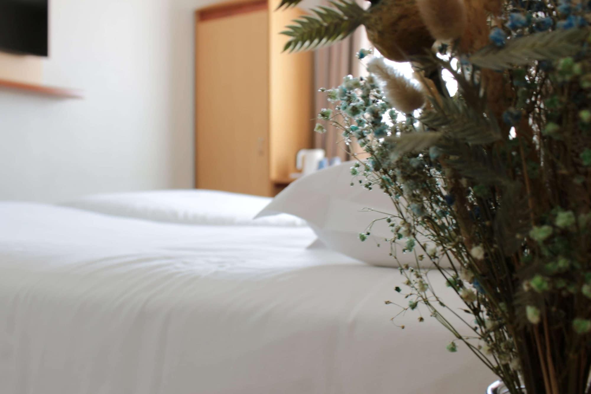 Kyriad Hotel Montpellier Centre Antigone Buitenkant foto